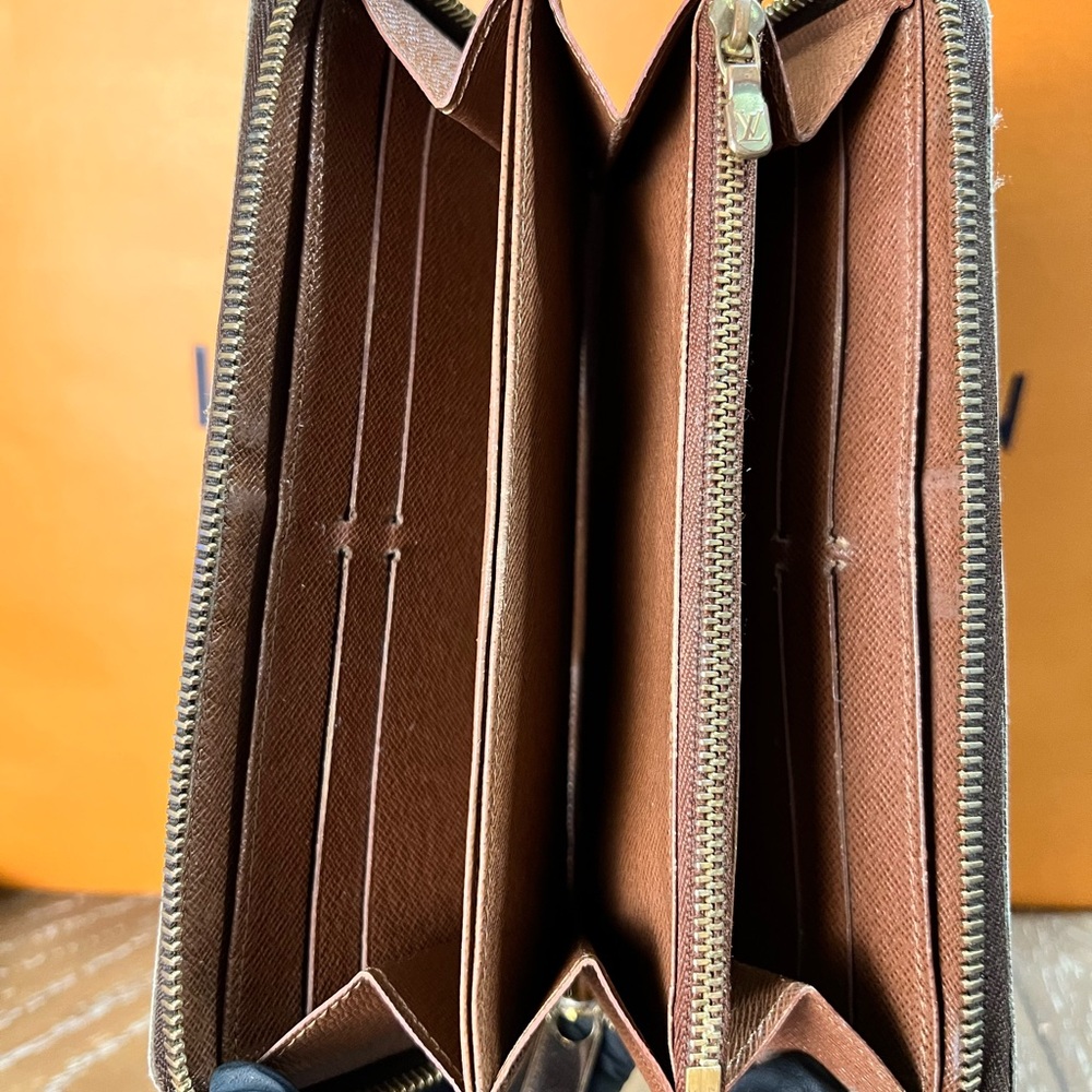 Louis Vuitton Brown Monogram Zippy Wallet A115 - Picture 9 of 14